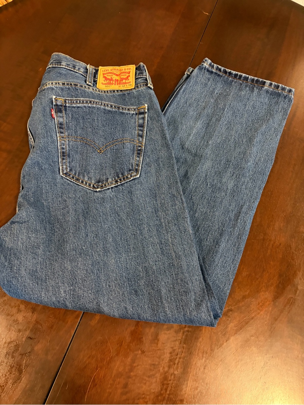 Levi's 505 Men's Straight Jeans in Medium Blue Denim